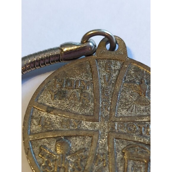 Rome Italy Metal Historical Buildings Holy Year Brother Keychain Key Ring 1975 - Picture 5 of 9